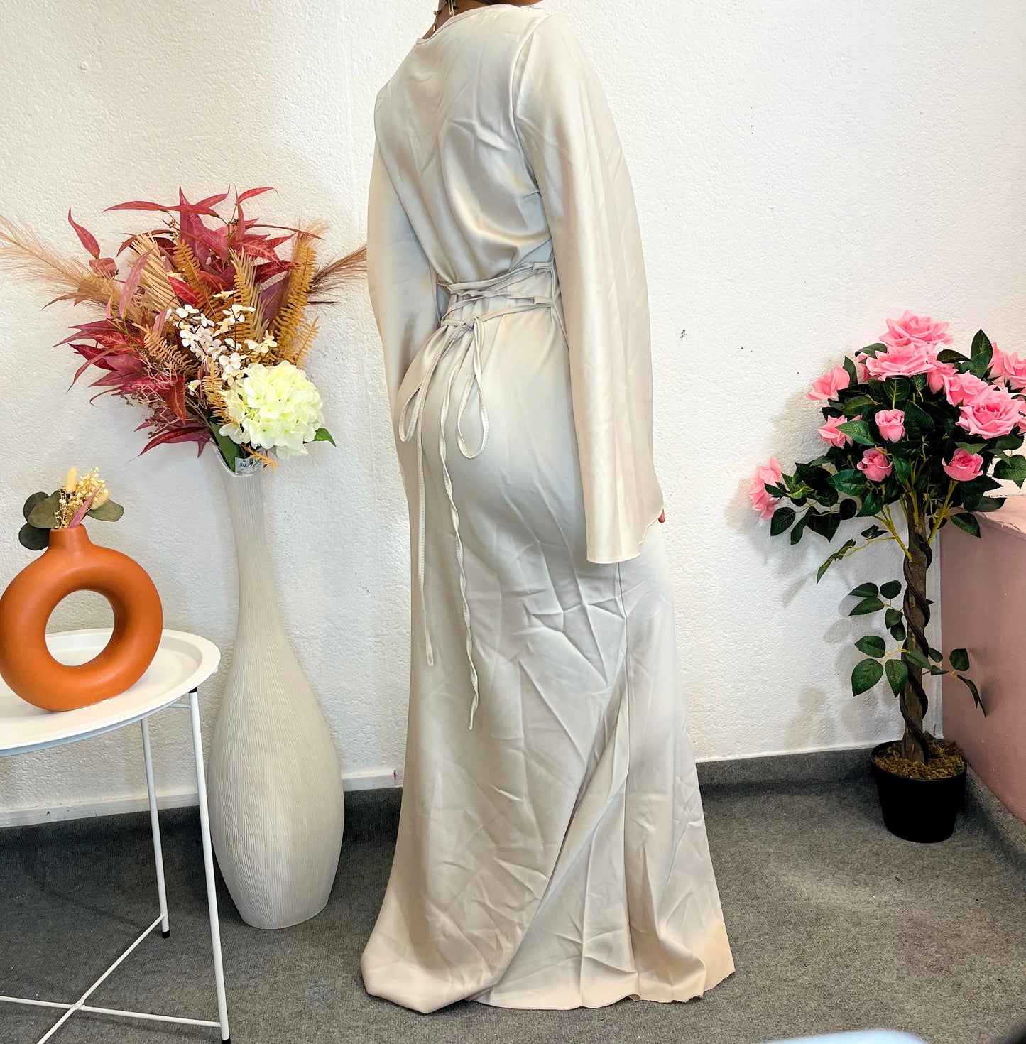 ROBE EN SATIN LONGUE STYLE ABAYA